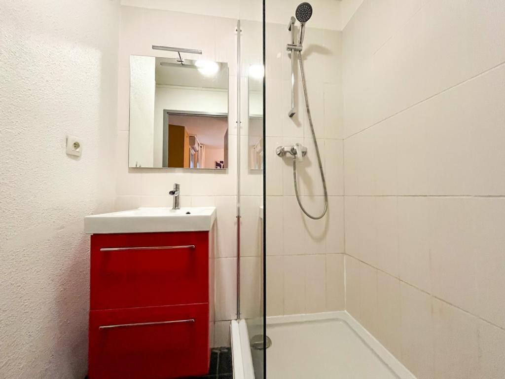 Suite Cobalt Villeurbanne Eksteriør billede